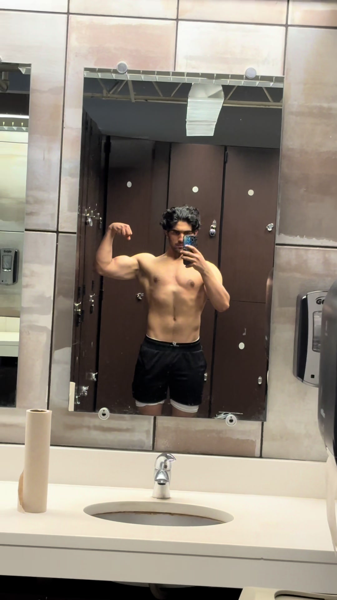 @Physique by sho