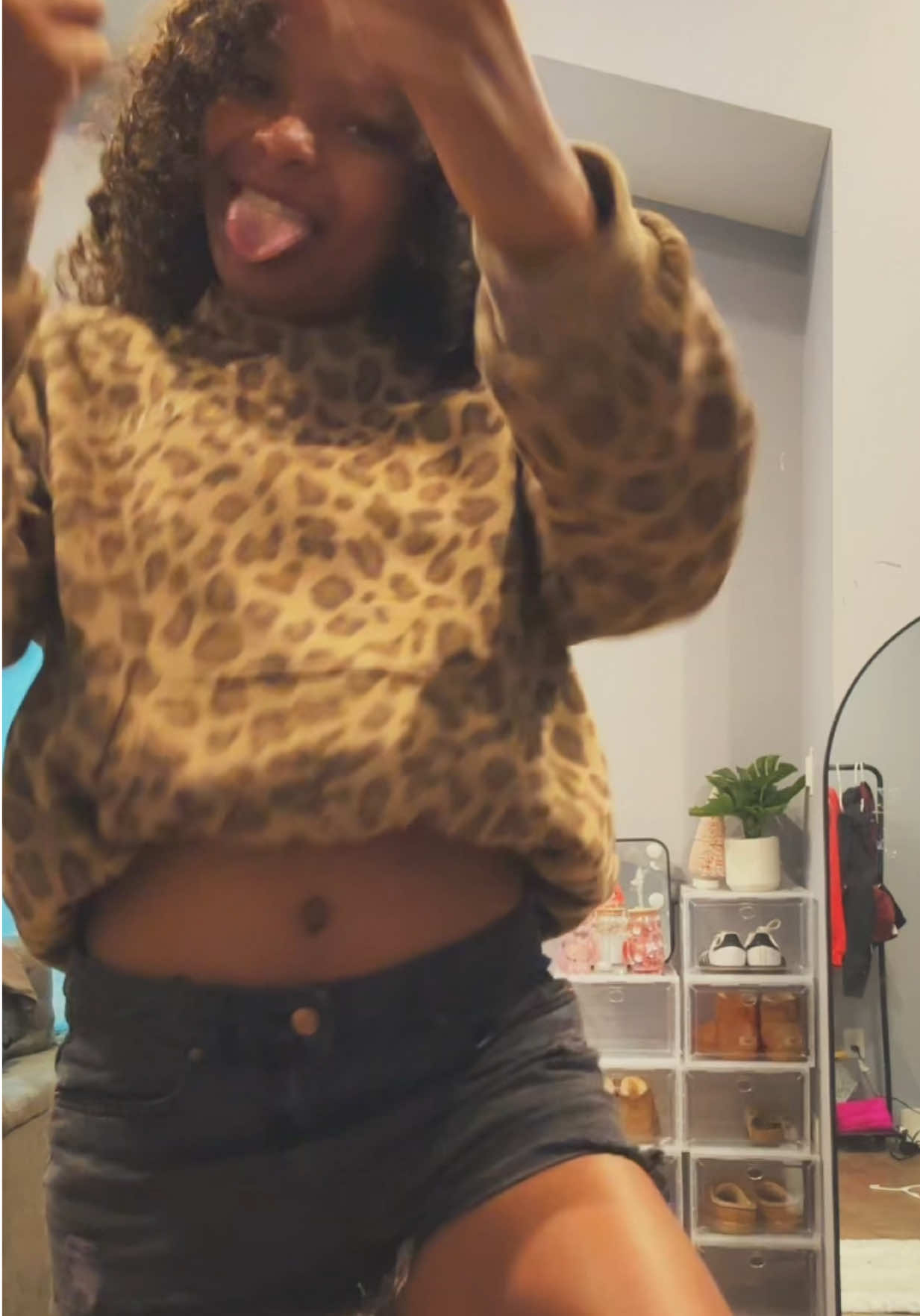 @saniiahmirae