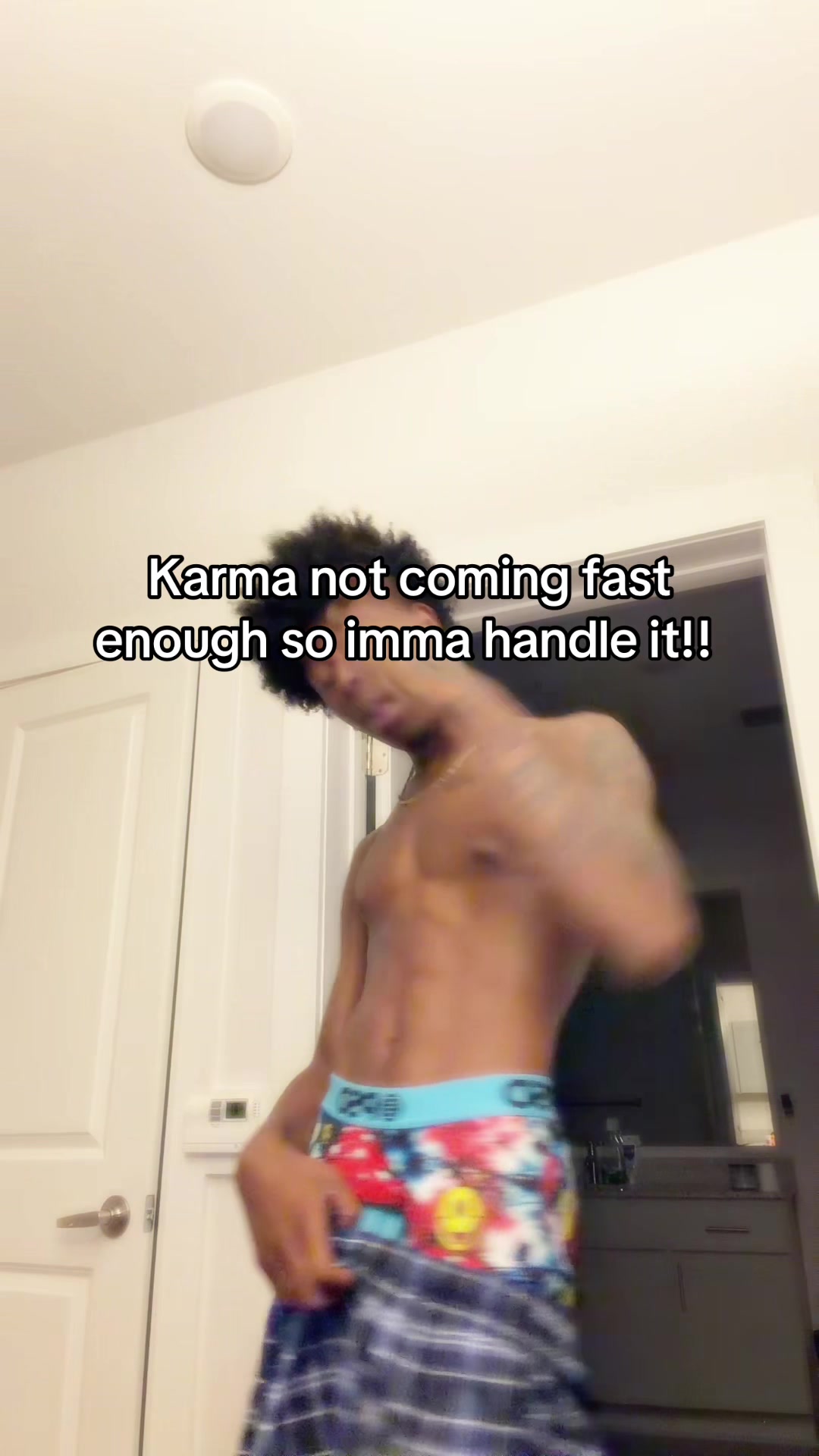 @~CJ~
