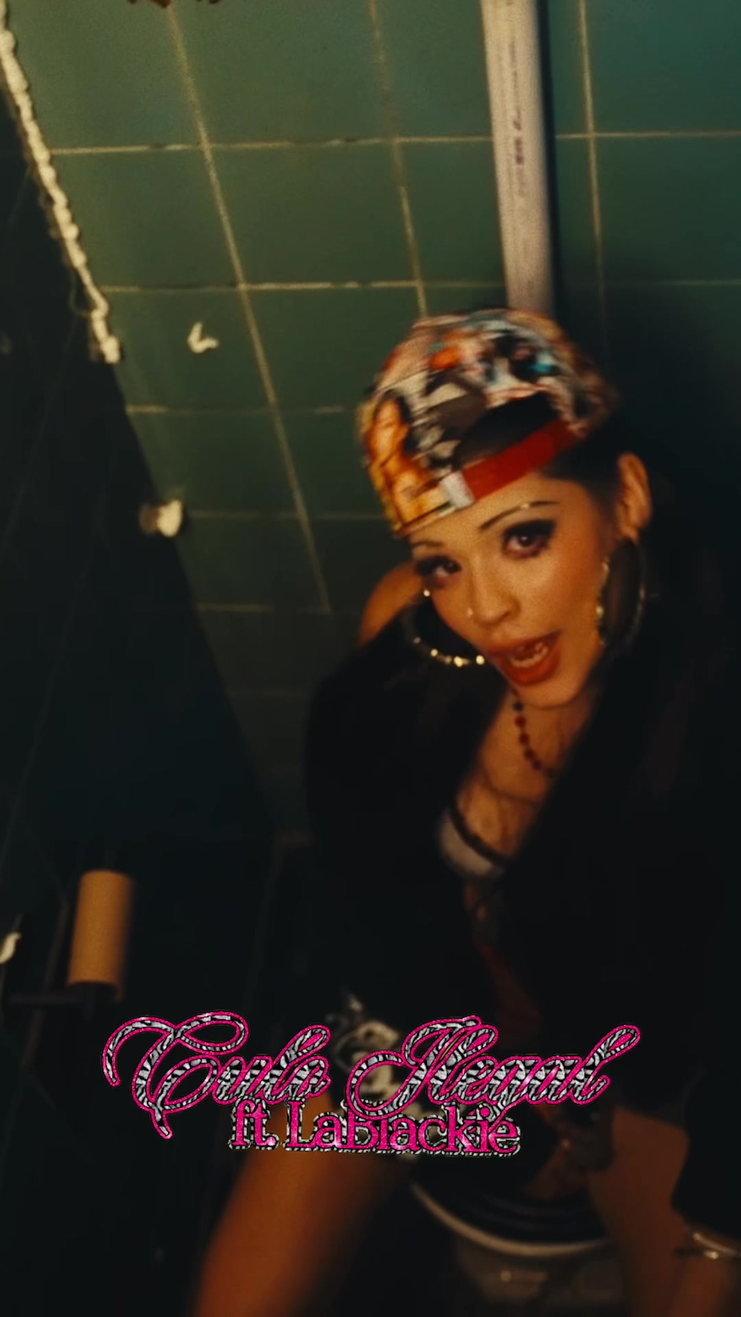 @holalola