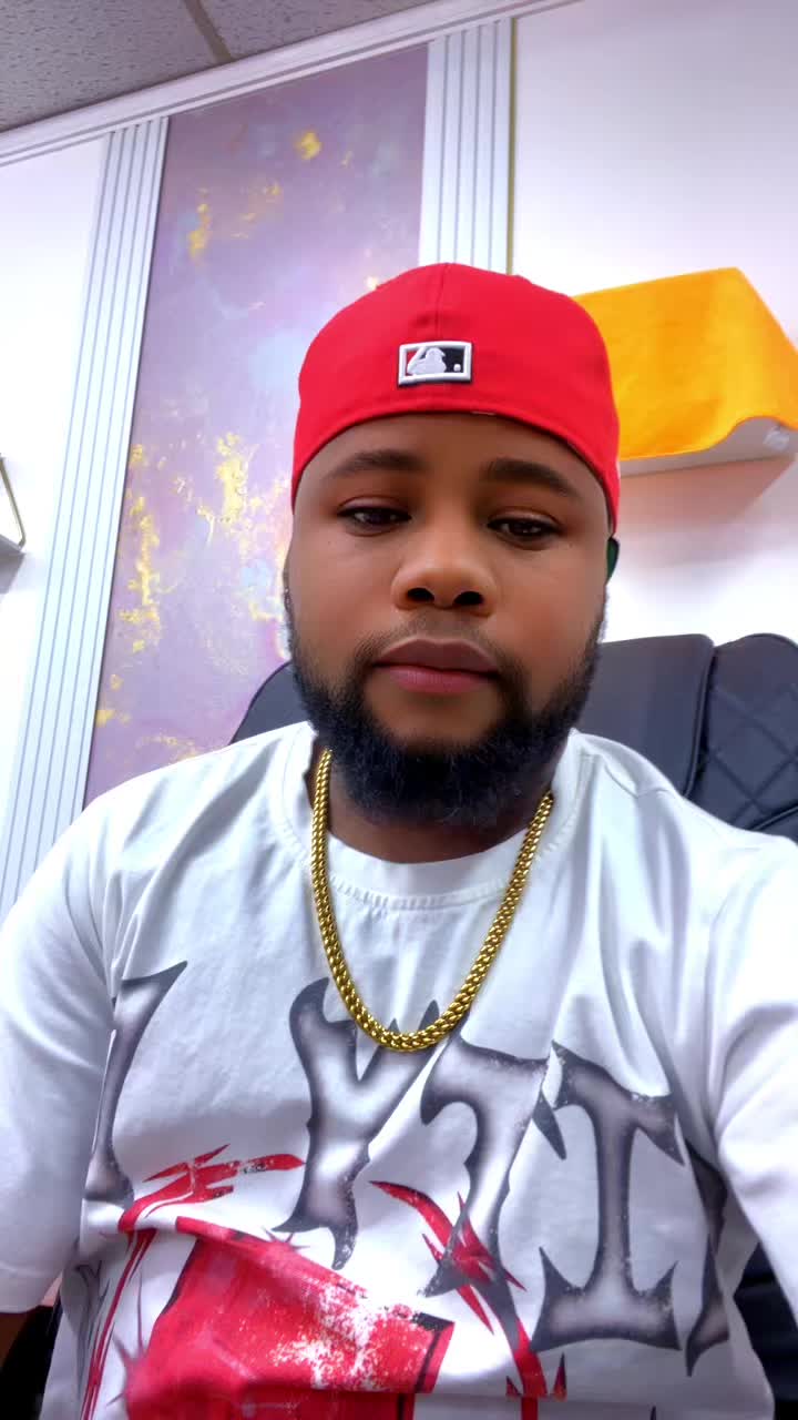 @Briky G🐊🦍💥🐝🩵🩵🐝🐝