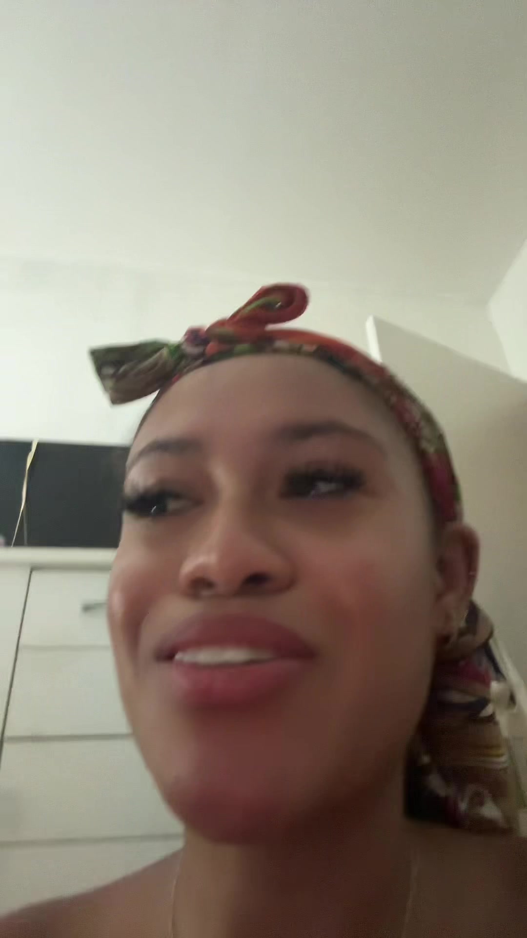 @Myleftcheeck