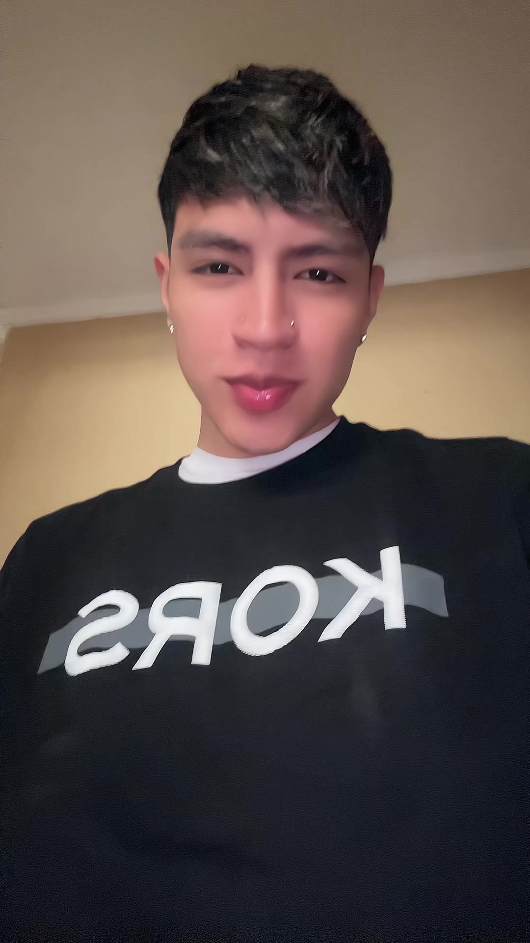 @️