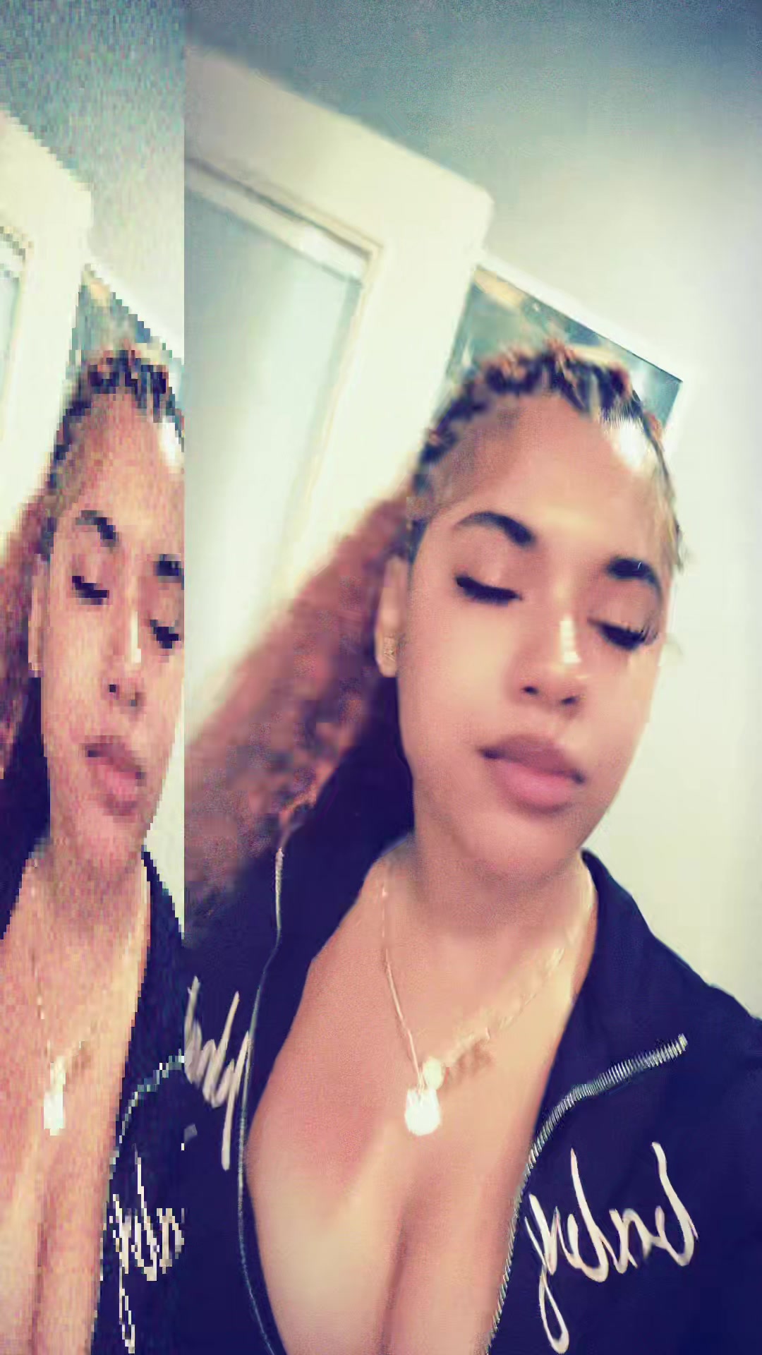 @latinaa<3