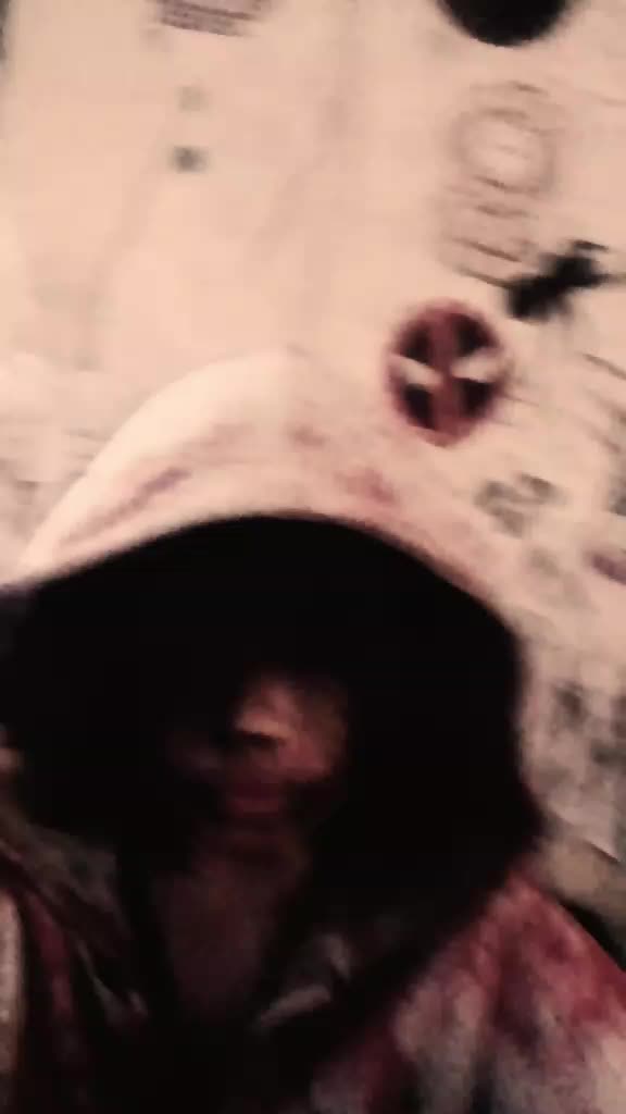 @~♪★𝔲𝔯 𝔪𝔬𝔪𝔰 𝔱𝔥𝔬𝔫𝔤★♪~
