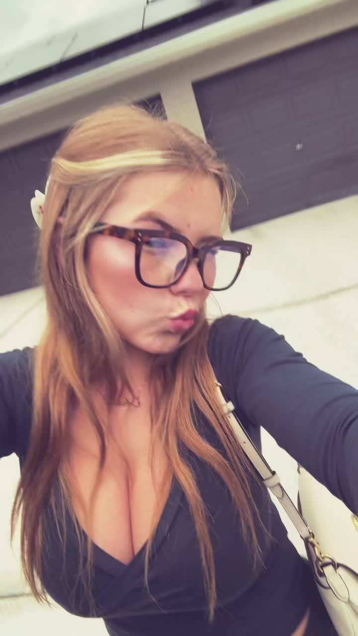 @ari😜