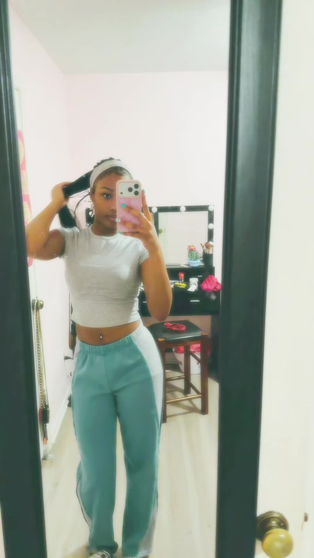 @inlovewkhrys