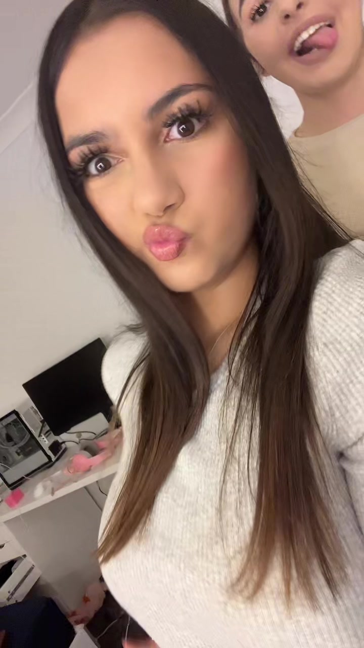 @Ellie ๐