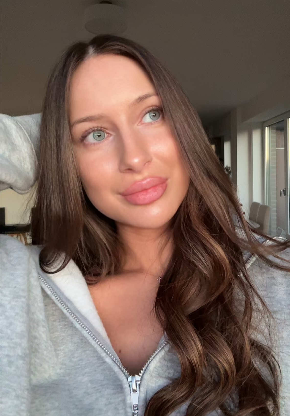 @Larissaxra