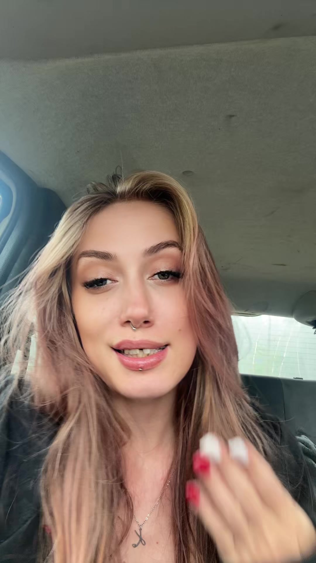 @Livinoox