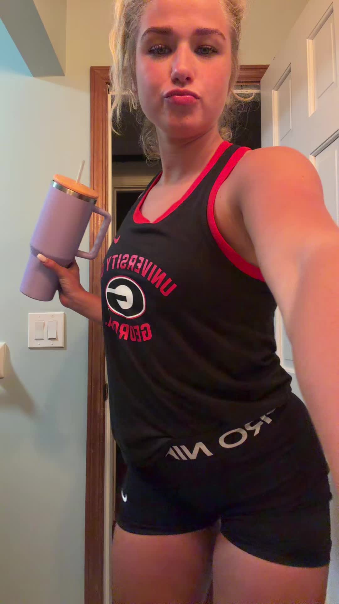 @hi