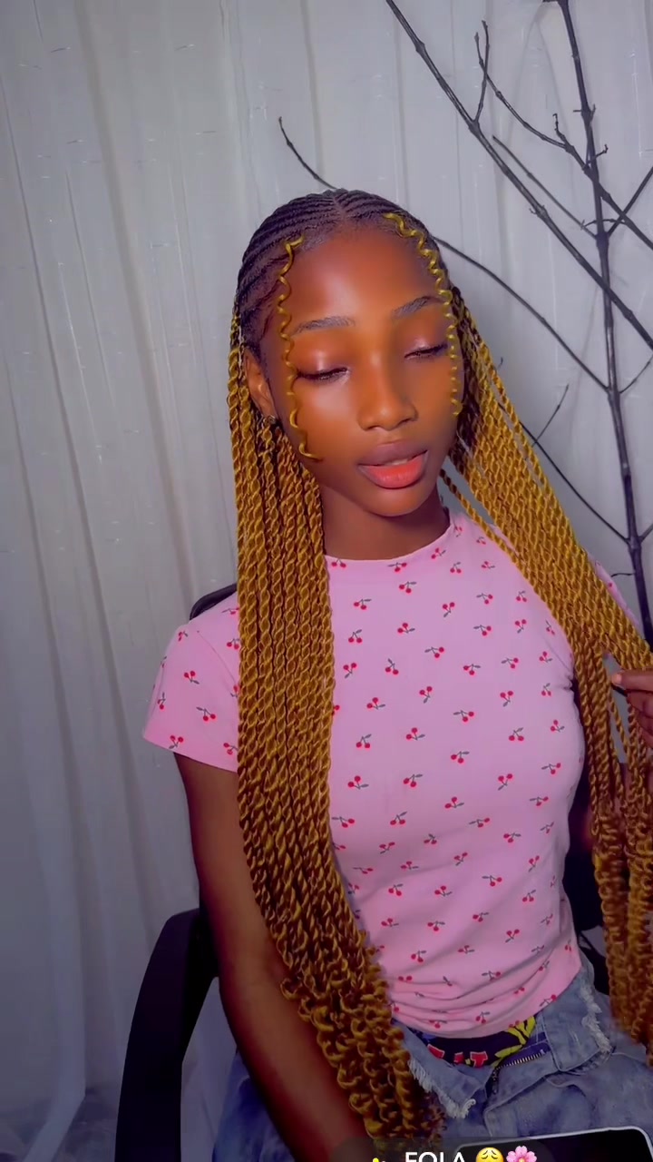 @Auchi/Aviele/HairstylistMakeup