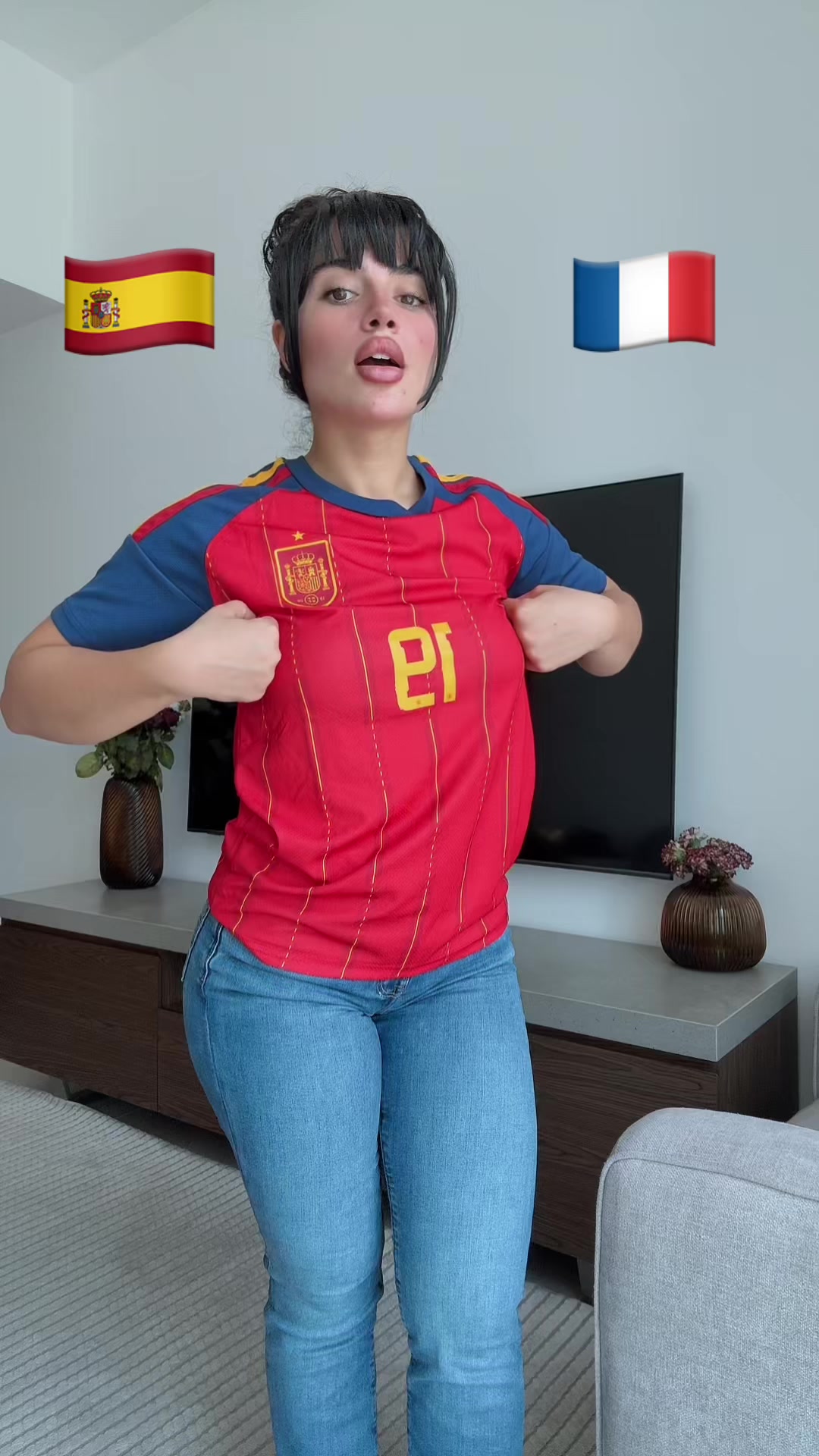 @Divamim2026