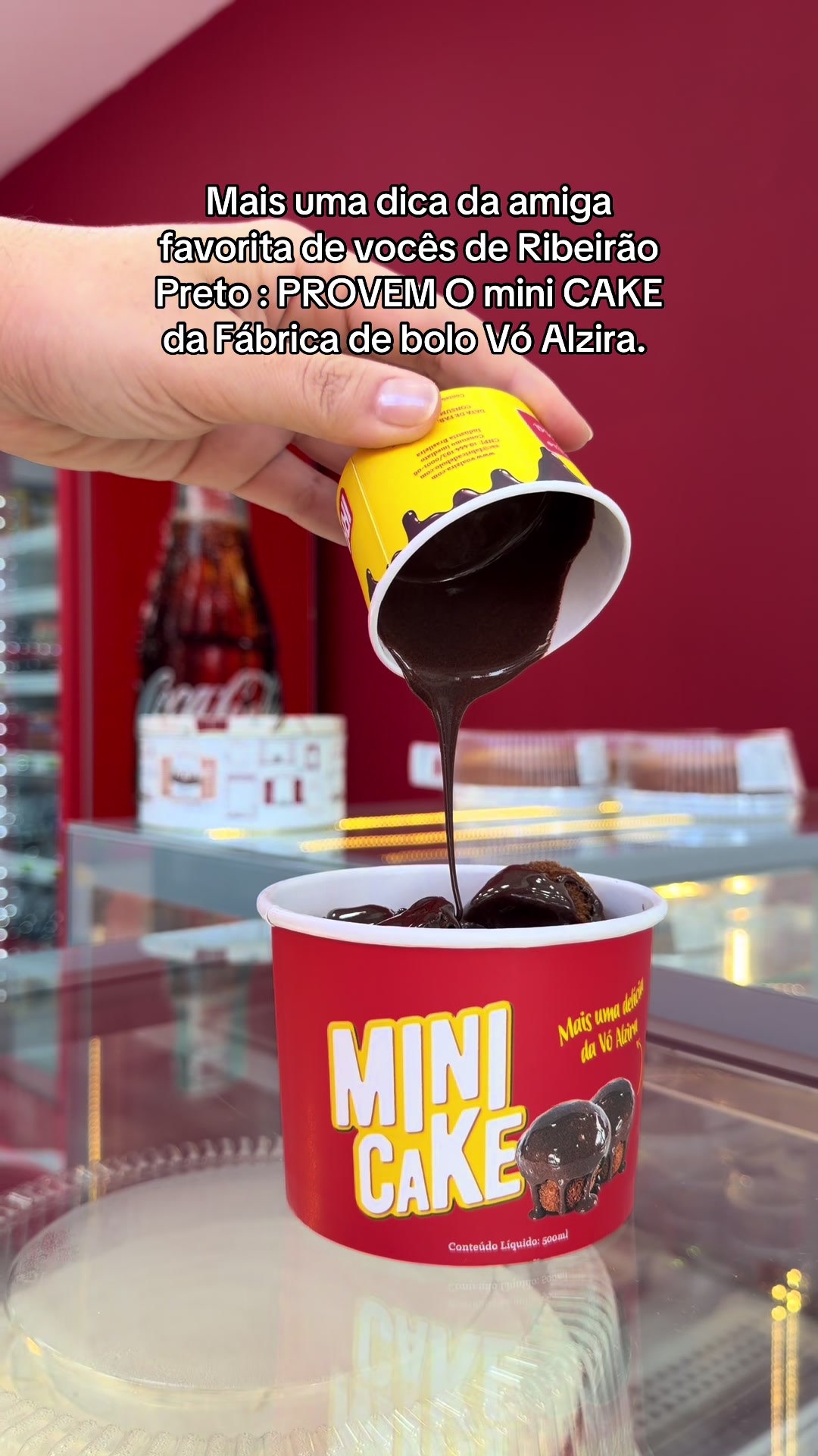 @anadelamonica