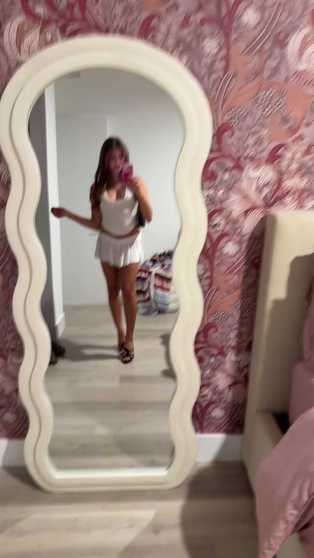 @Nina Tomasello