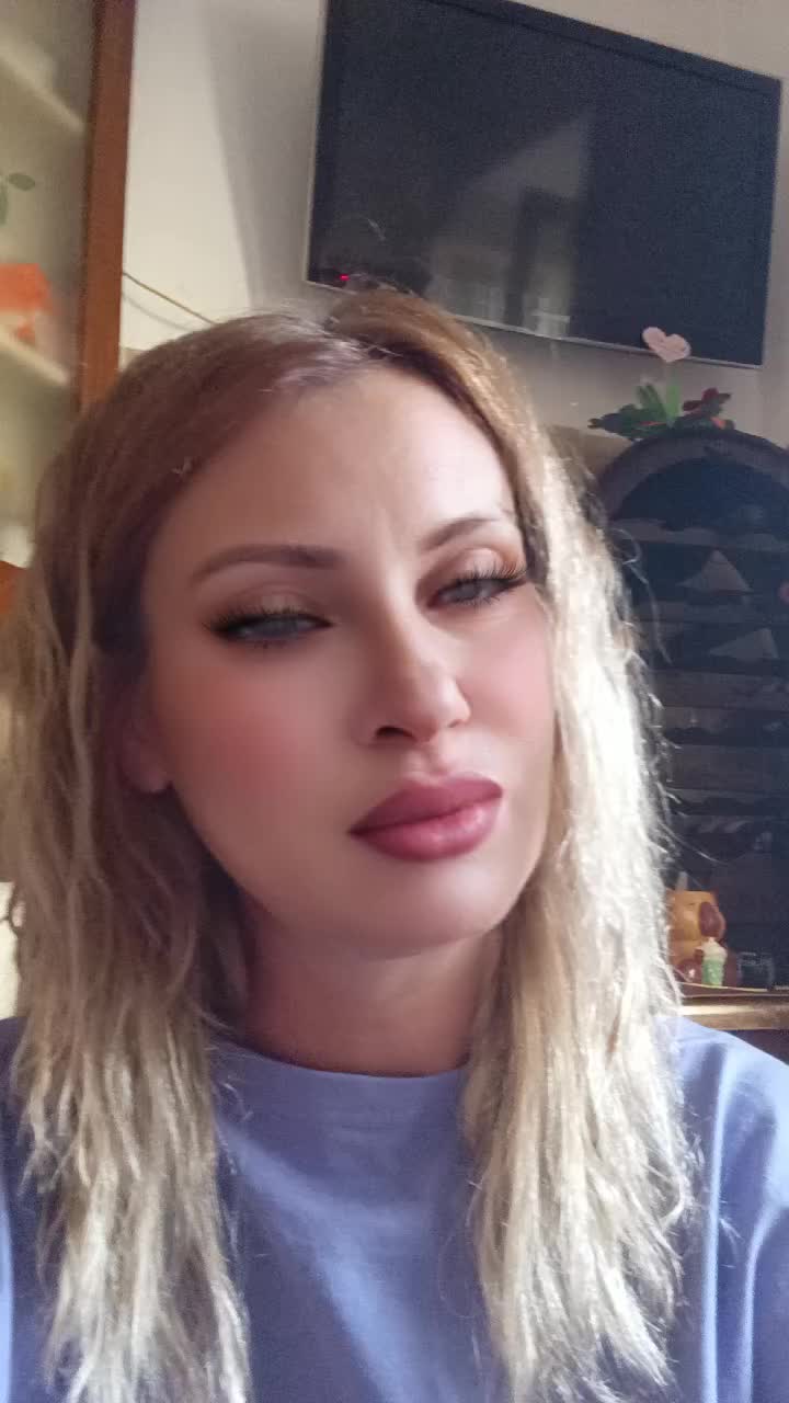 @livialivia330