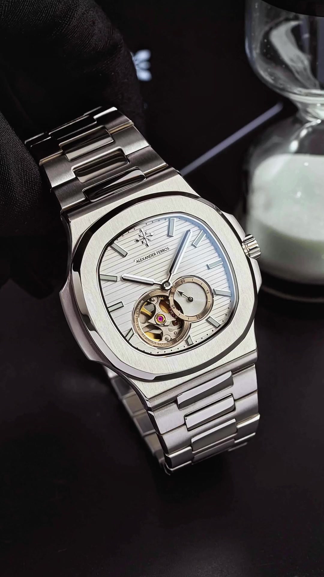 @BDT WATCH Đồng Hồ Thuỵ Sỹ