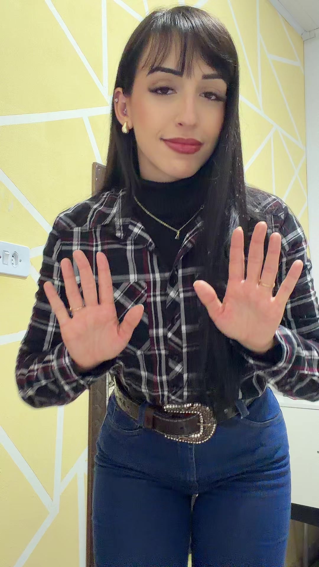 @JuliaCostaa01