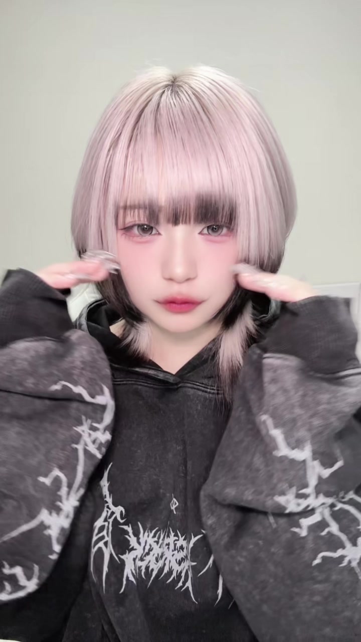 @薊みぃ