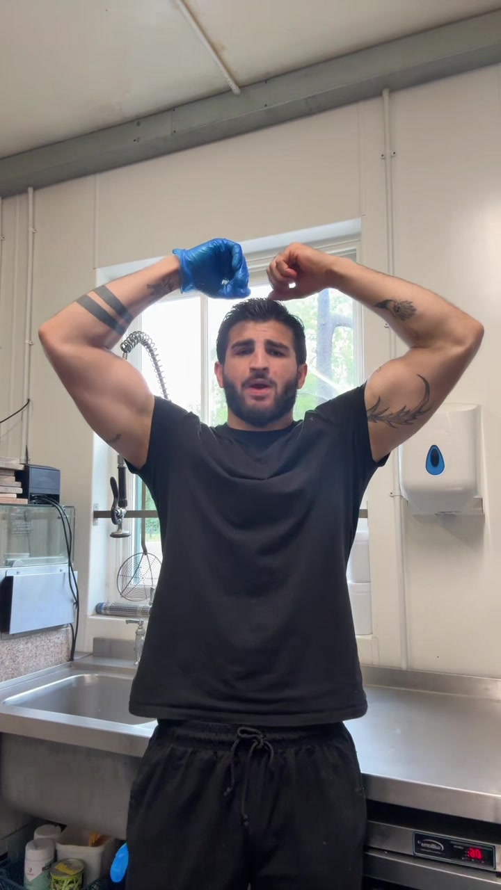 @Usiv