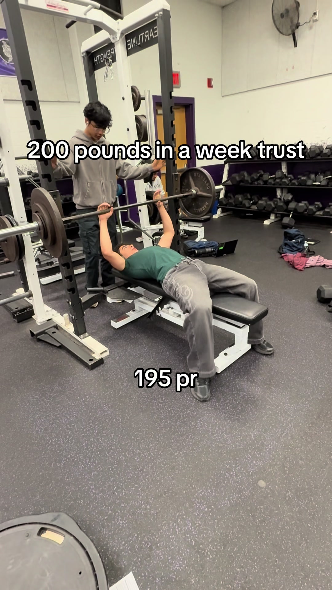 @Moose lifts🫎