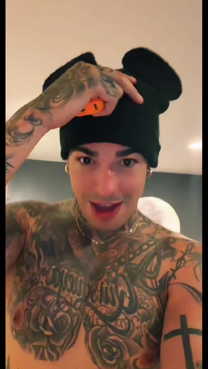 @💛🕷️🖤🕷️BellaD'Croy🕷️🖤🕷️