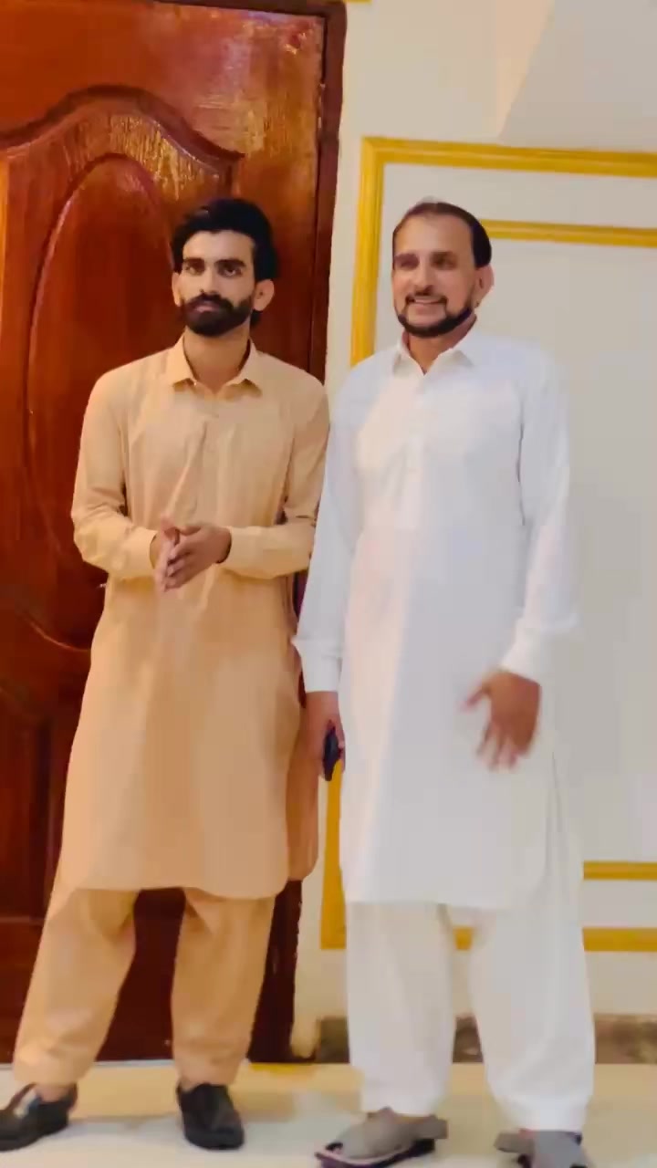 @ĶĀṢ̌ĤMÎŘĪ 🚩