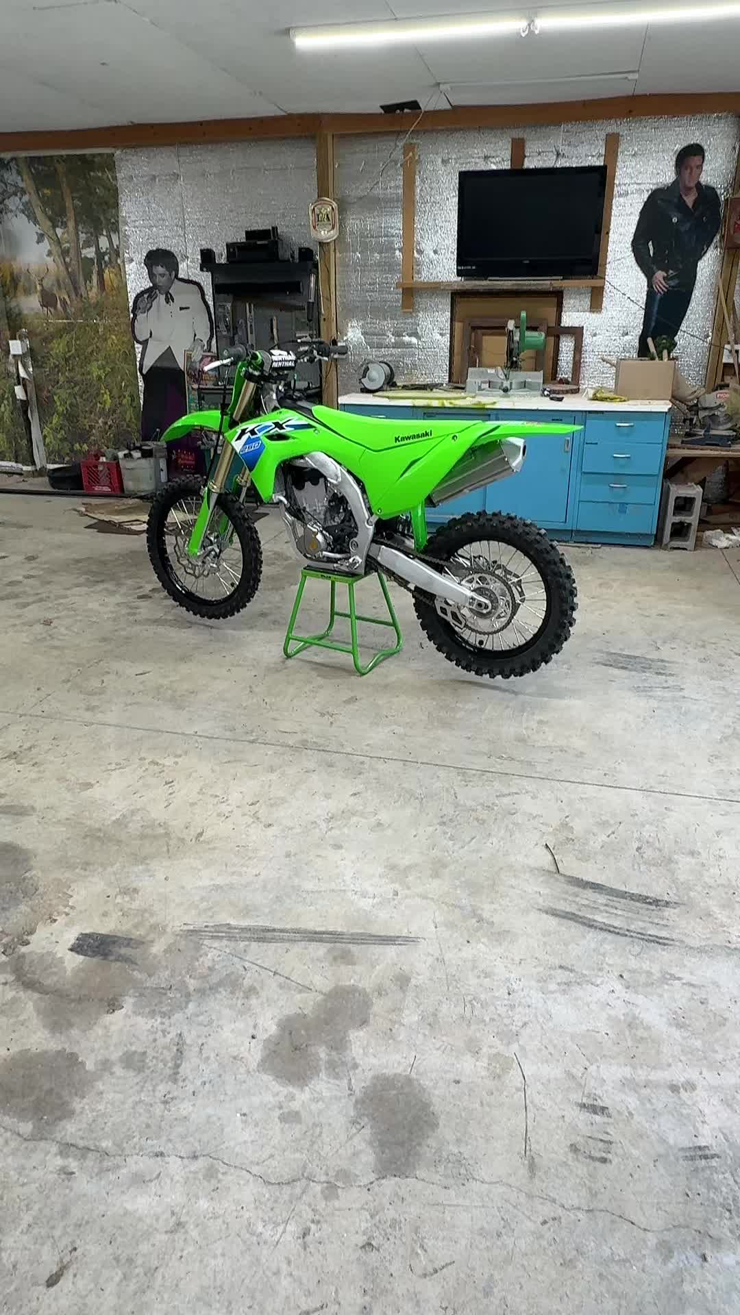 @ThatKawasakiKX250
