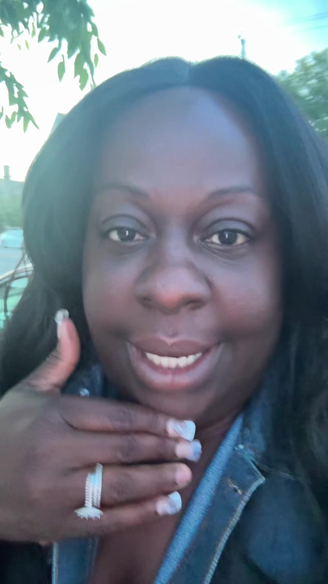 @newswithb
