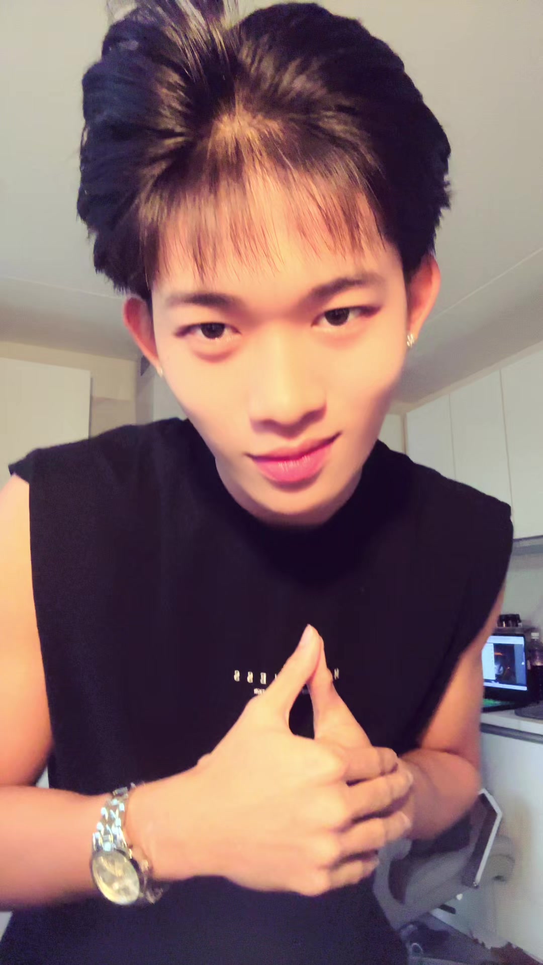@AKX3.