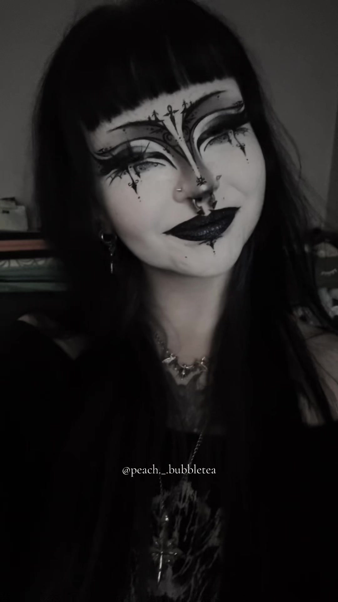 @Julie🕷️