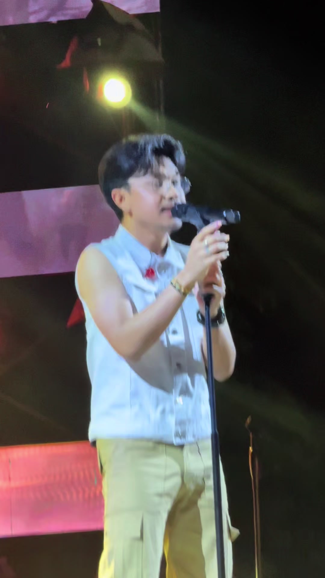 @FB : เก่ง ฮ๊าฟป๋ม