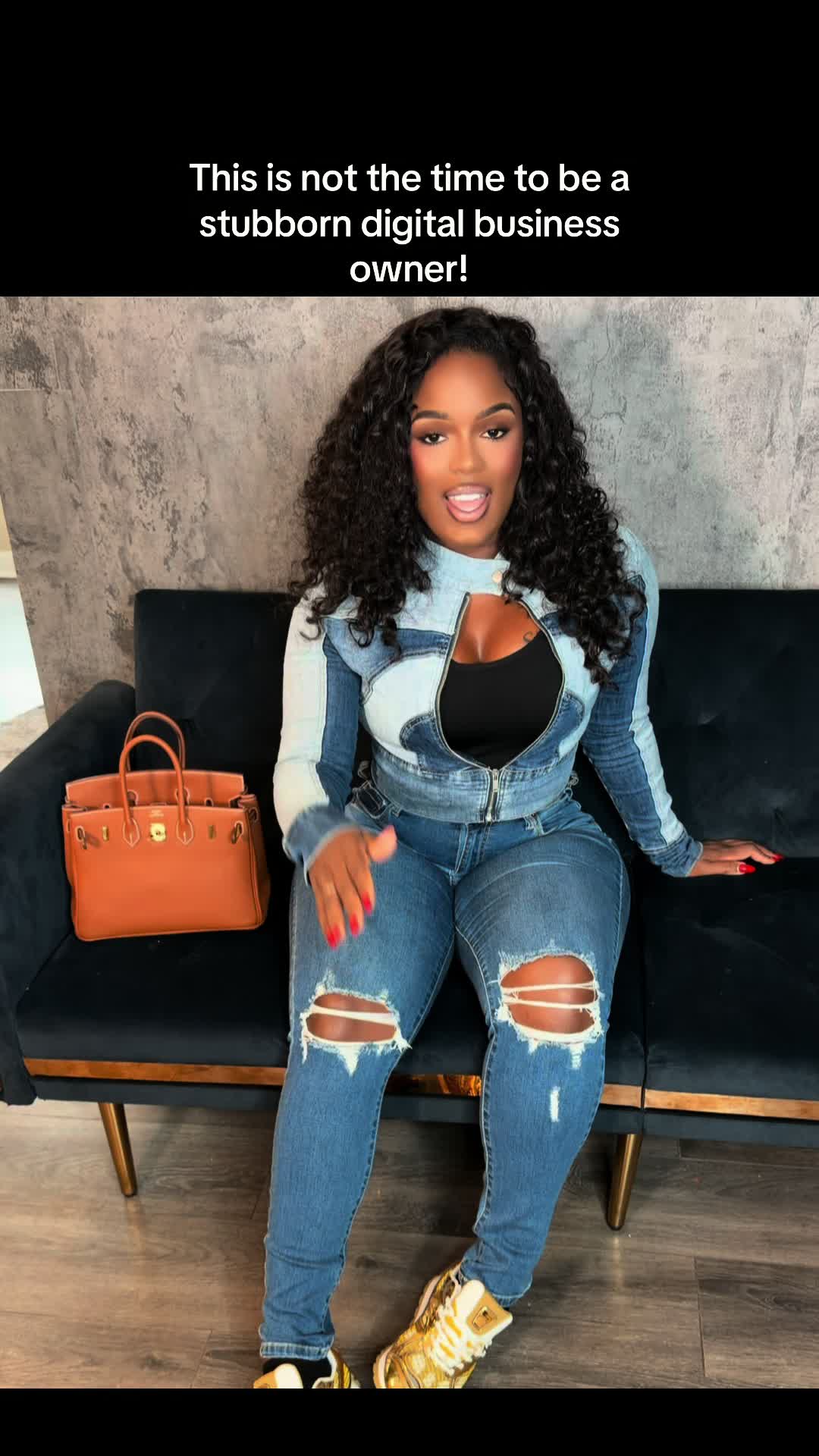 @thearielpryor