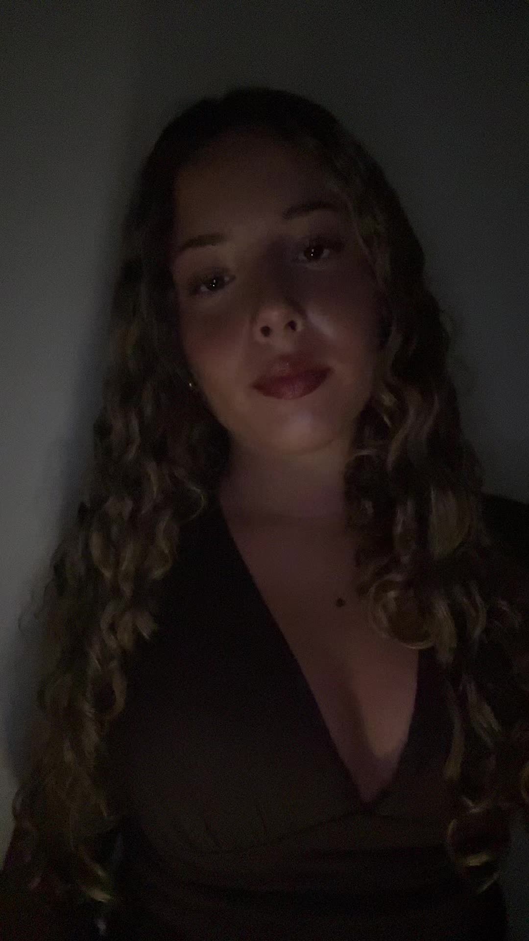 @𝐑𝐨𝐱𝐚𝐧𝐞&rsquo;🧞&zwj;♀️