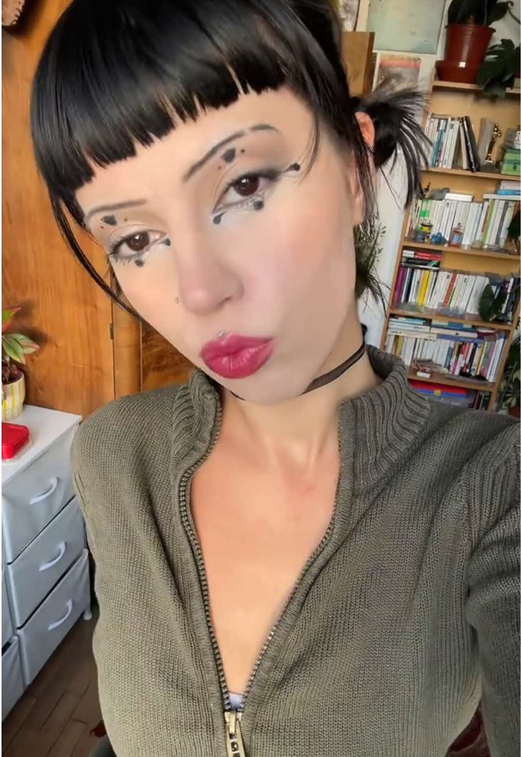 @Julia 🩴🫦