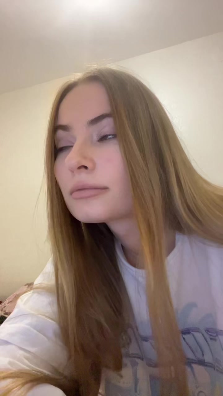 @тгк: Юля покоряет мир