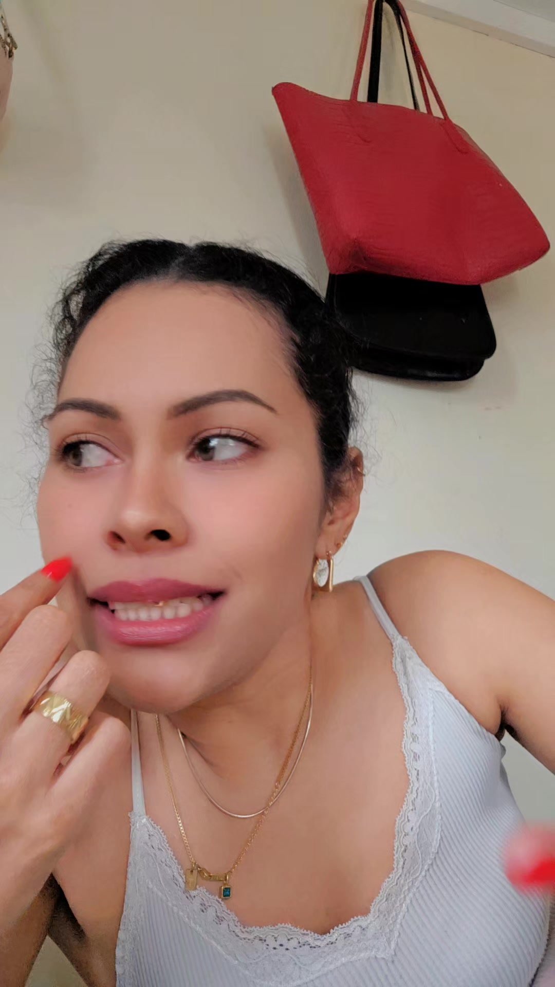 @Taru ✨️ ☕️💄