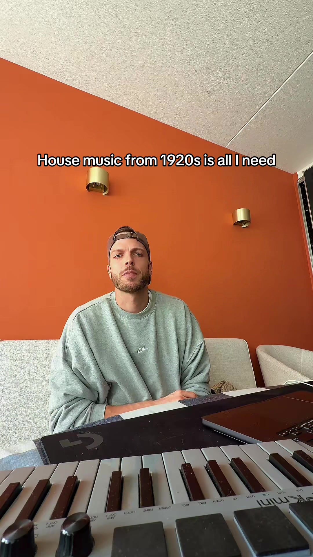 @yearboox
