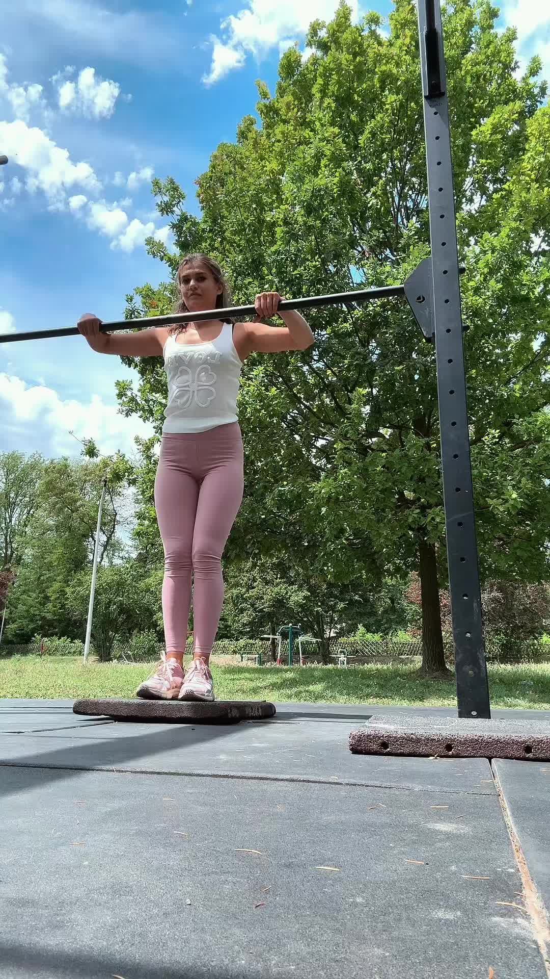 @Ellyna99