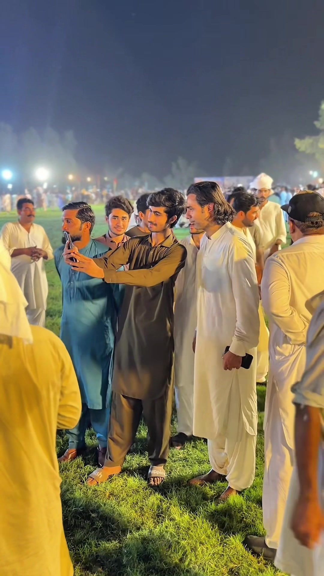 @RAJ BAKHTIAR GONDAL