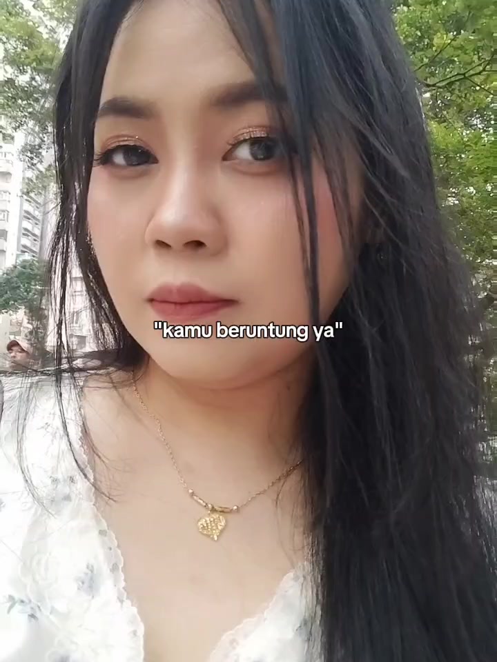 @inick Febria 🦋🕊️👰🏻🇭🇰