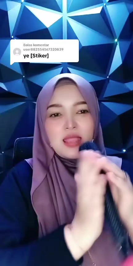 @Ce.amel13