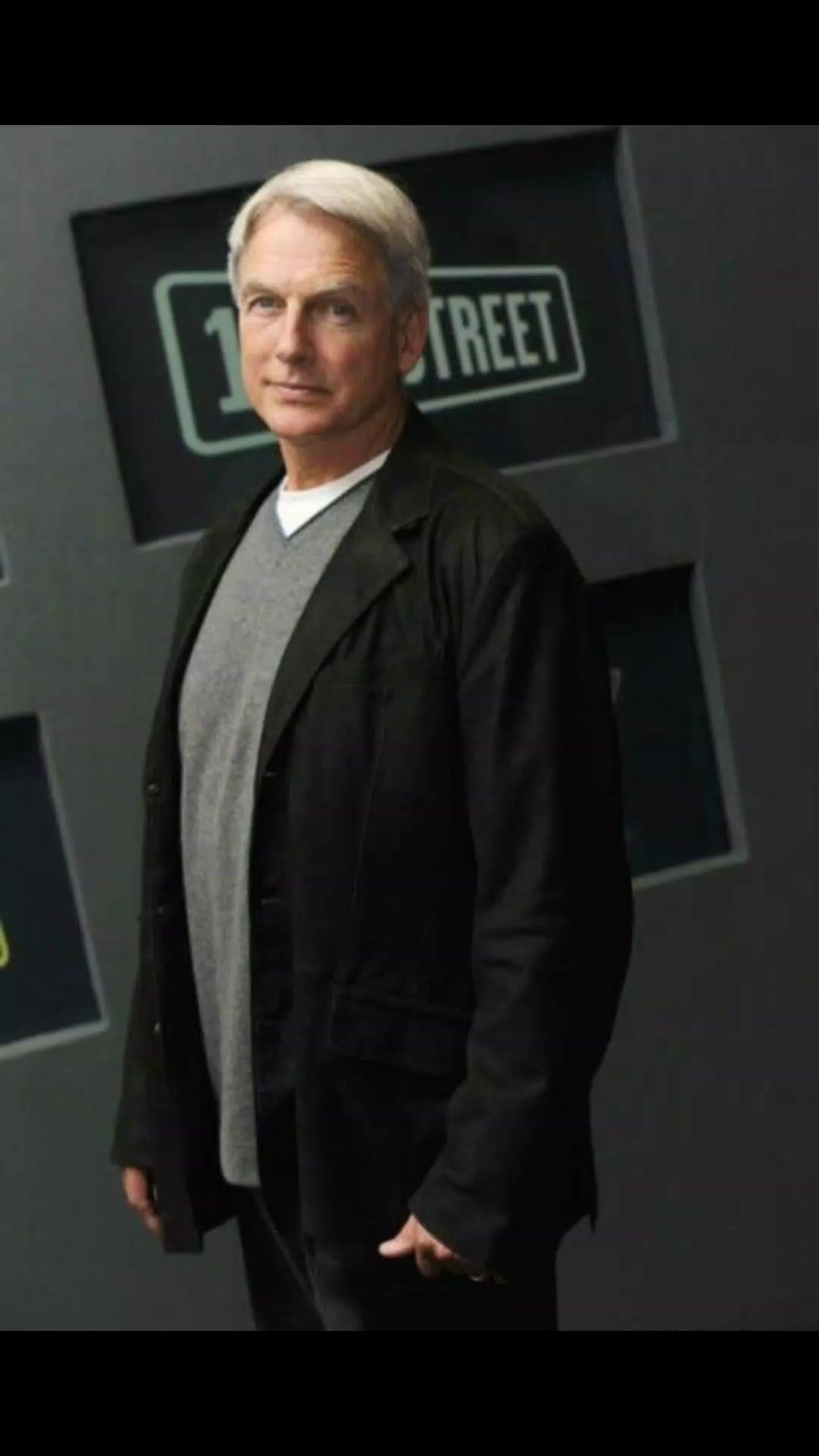 @Mark Harmon personal page