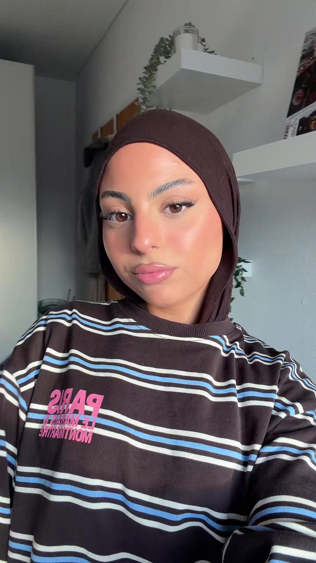 @س