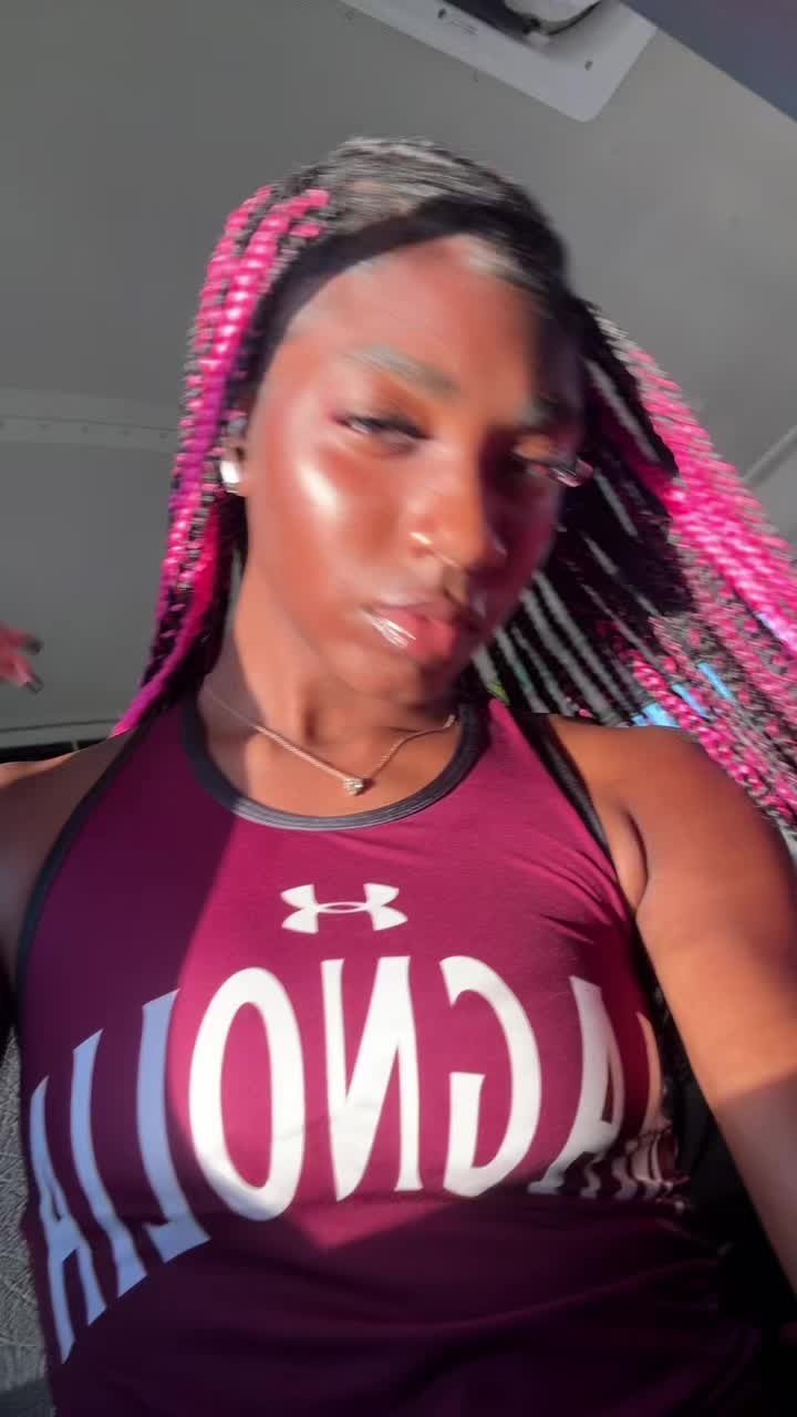 @lil_yani_17