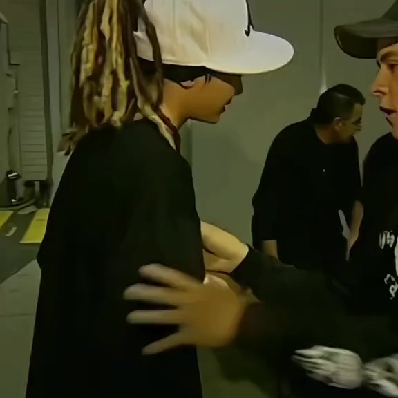 @🇩🇪Tom kaulitz丰