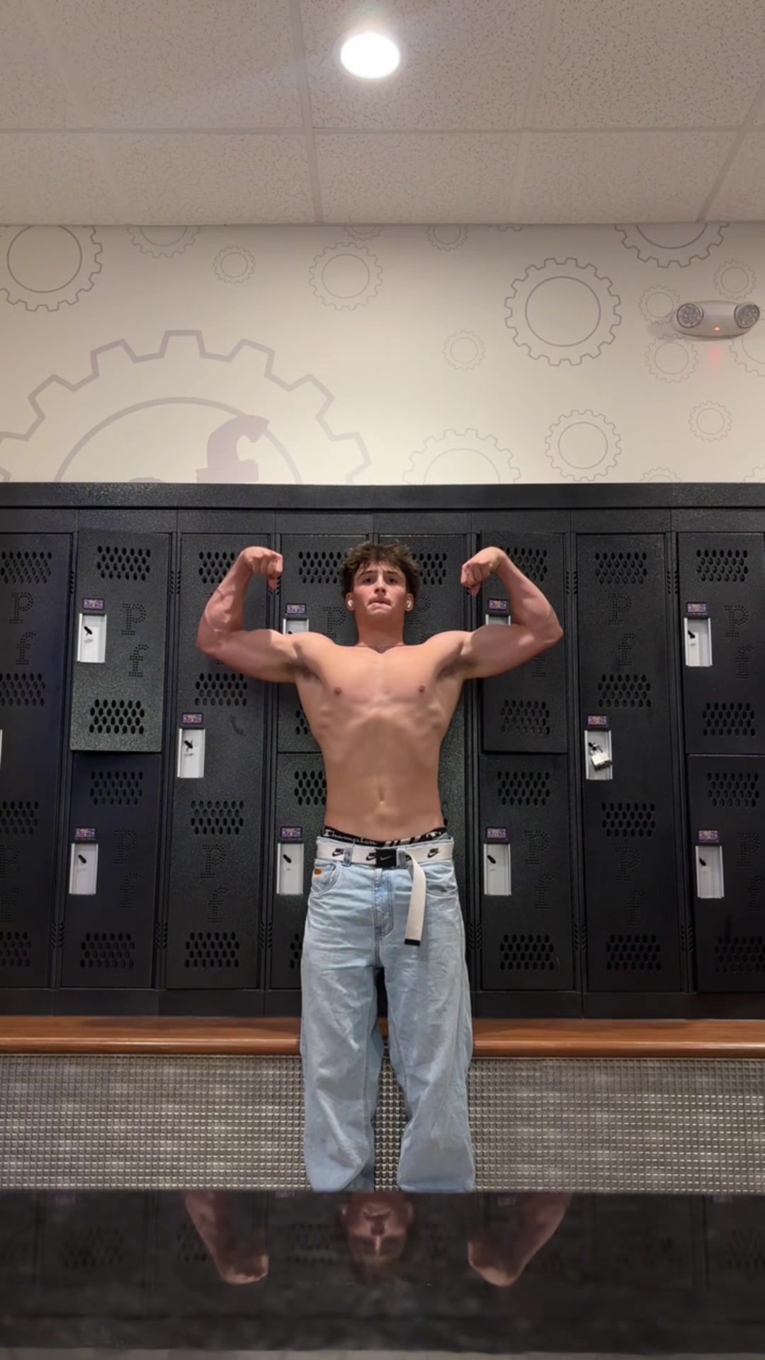 @anthonygach0