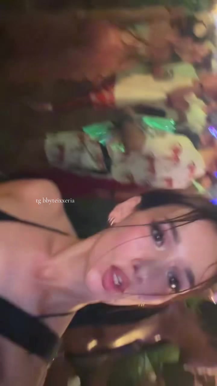 @therealellieleen1