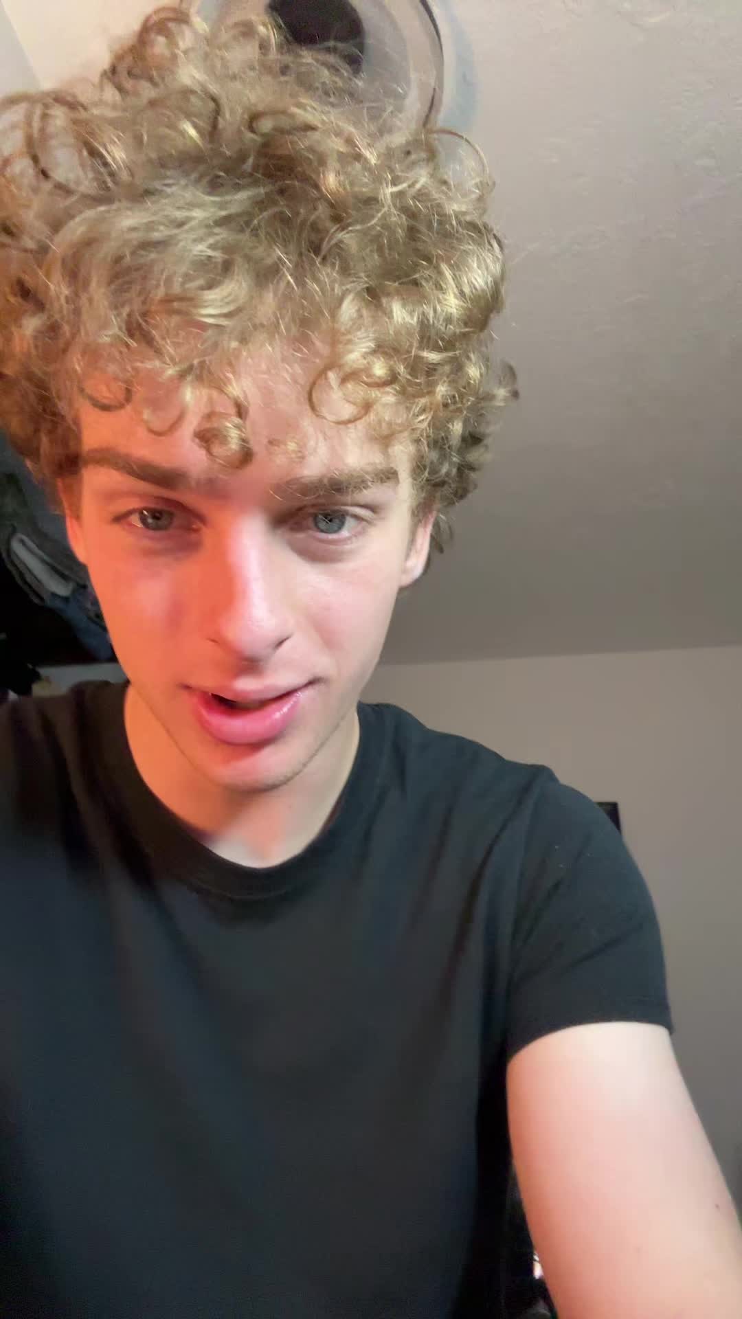 @kinyoihe