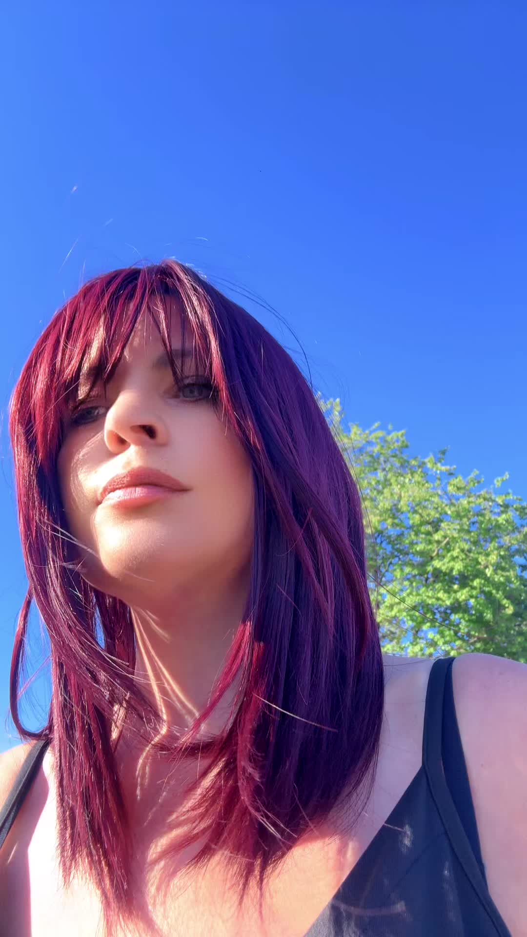 @helenj552